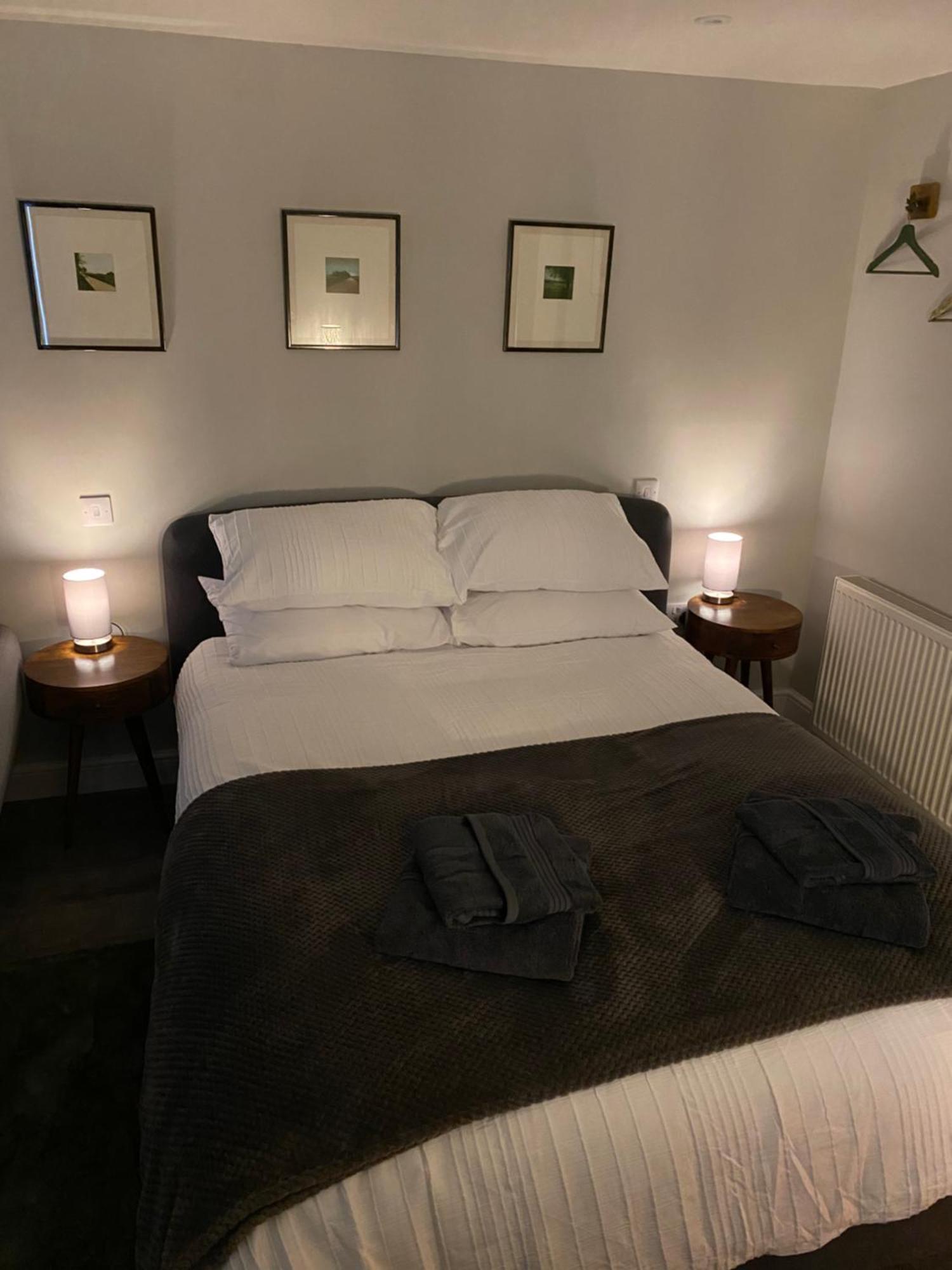 Spalding - Self Contained Studio Double - An Extra Single Bed Can Be Provided Kültér fotó